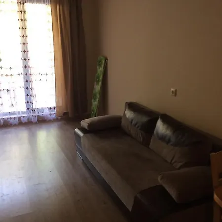 305 * Golden Sands