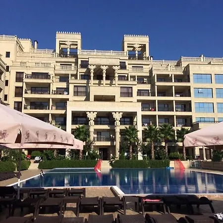 305 Golden Sands